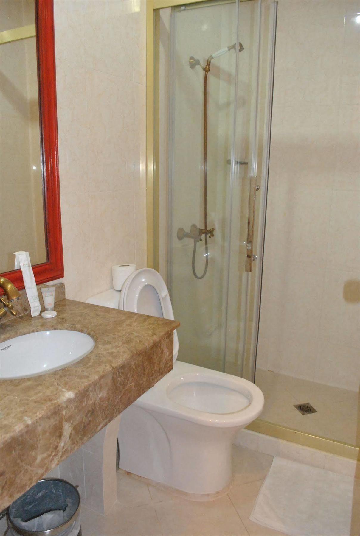 Dragon Home Inn Cebu Buitenkant foto