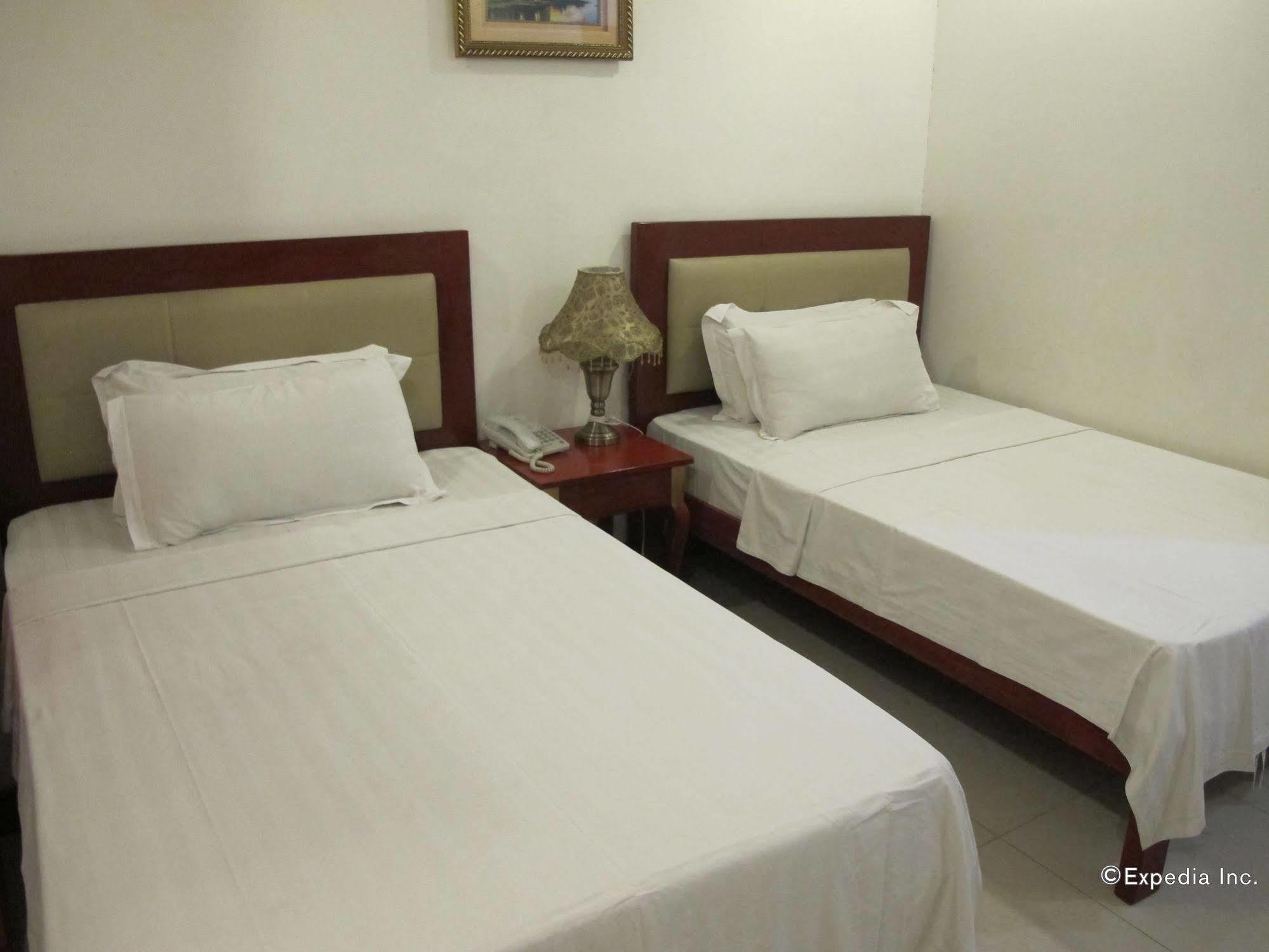 Dragon Home Inn Cebu Buitenkant foto