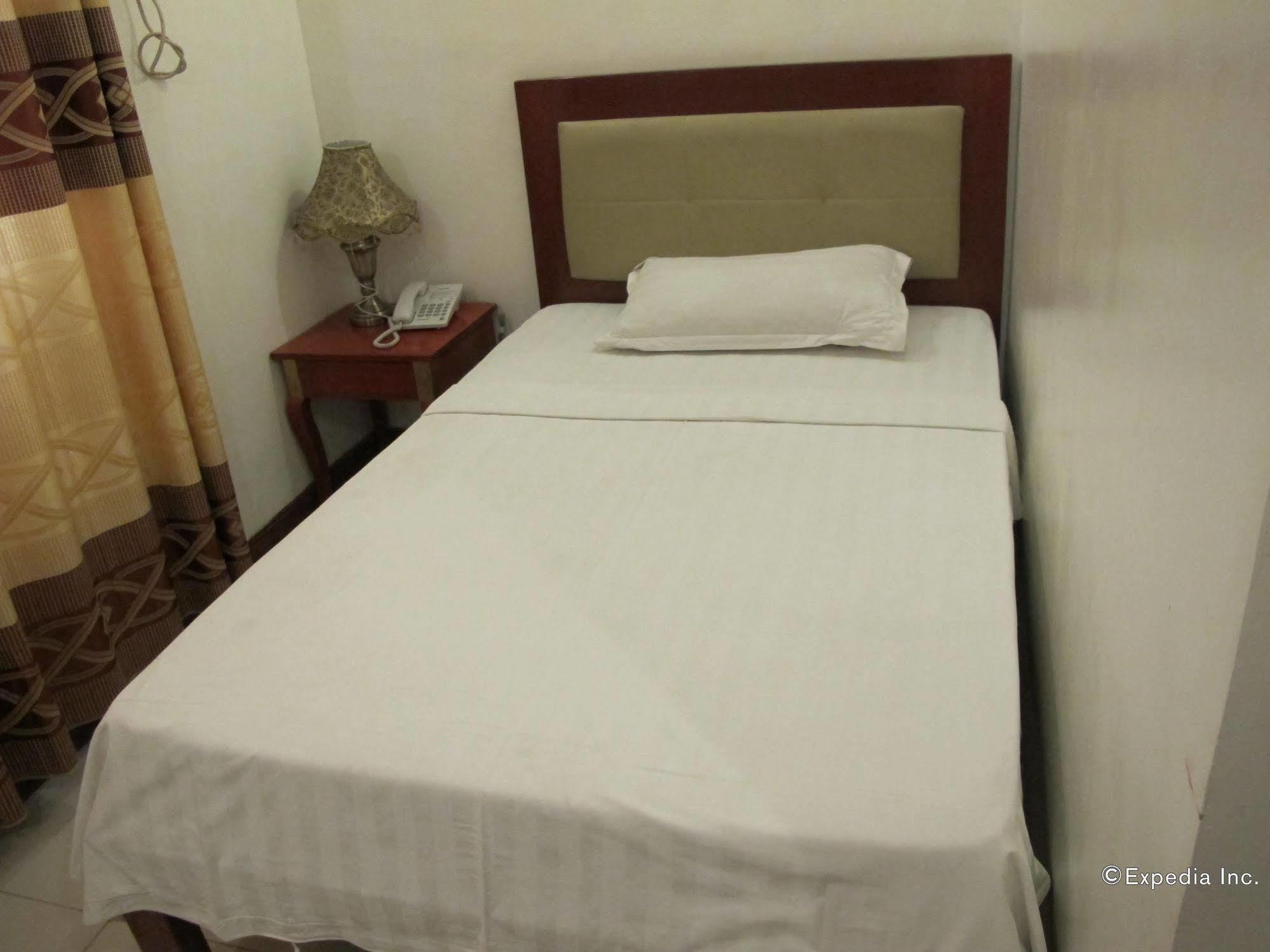 Dragon Home Inn Cebu Buitenkant foto