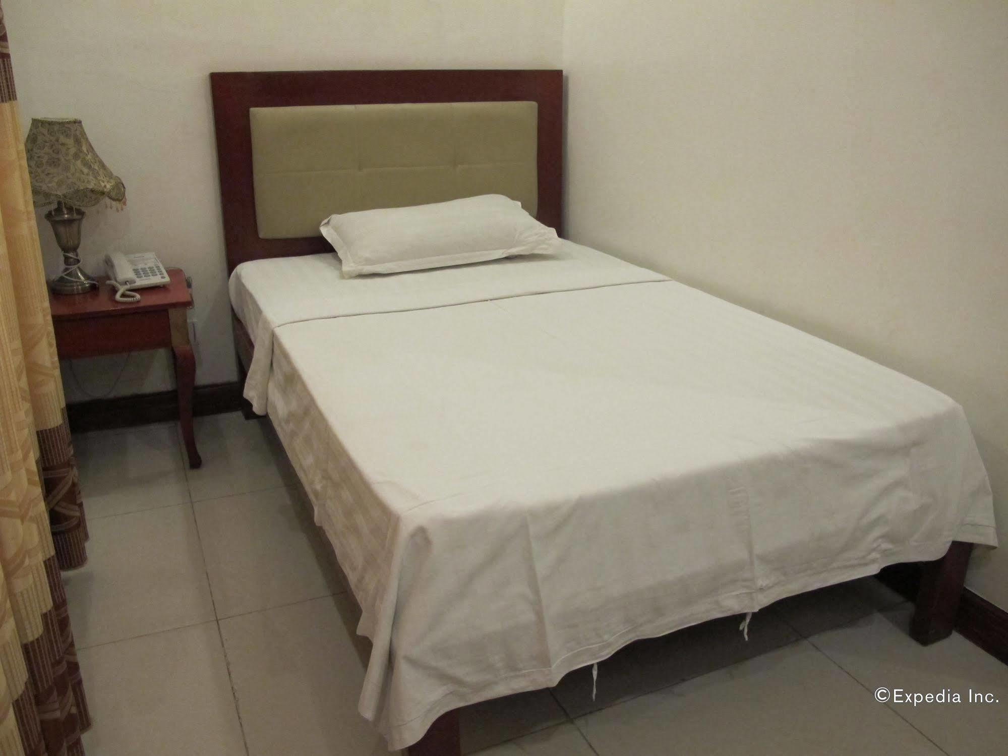 Dragon Home Inn Cebu Buitenkant foto